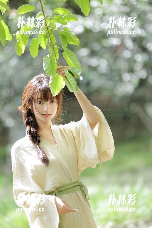 Feilin嗲囡囡 - 私拍图集：江念鱼女神的绝美姿态，带你领略不一样的风情.txt