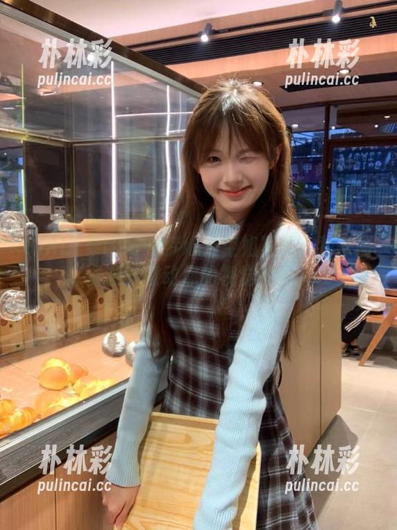 GIRLT果团网 - 梦心月空姐写真：独家图库资源，撩动你的视觉神经.txt