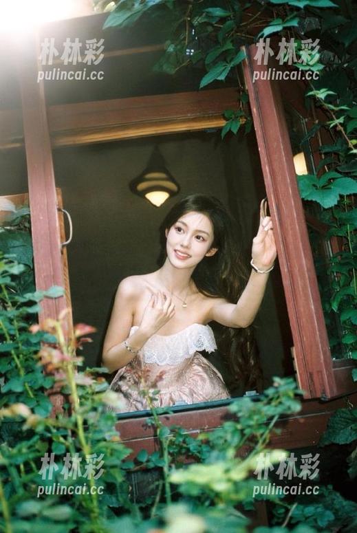 感受果团网纱之诱惑写真合集，分享魅力无边的美丽瞬间.txt