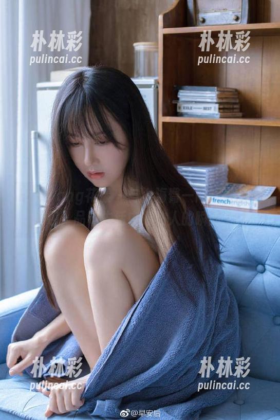 HuaYang花漾 - 与小海臀一同观看甜心图包，品味生活中最动人的瞬间.txt
