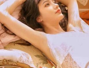 HuaYang花漾 – 在云端在线欣赏思淇Sukiiii的双马尾高清写真，感受清新与美丽的交汇.txt