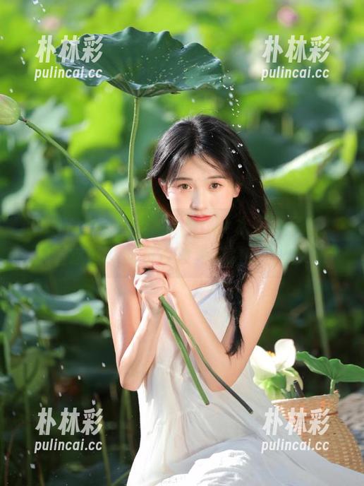HuaYang花漾 - 玥儿玥er水手服写真，观看这些精致图片如梦似幻的魅力.txt