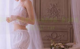 HuaYan花の颜 – 李雪婷Anna私拍作品：甜心诱惑，开启你的幻想之门！.txt