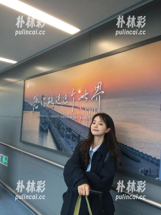 MFStar模范学院 - 醉在Baileys香儿温柔的气息中，私拍美图记录她的动人瞬间.txt