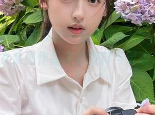 MFStar模范学院 – 白子嫣nicky私房美图：修女系列作品中的纯粹与灵动之美.txt