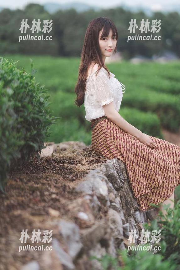 MiStar魅妍社 - 网盘中的丁筱南女友写真合集：尽享每一帧的美丽瞬间！.txt