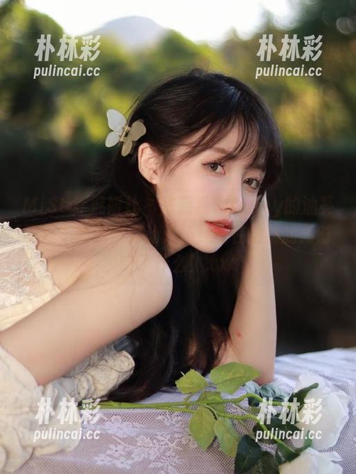 MiStar魅妍社 - 陈嘉嘉Tiffany的油亮写真，图包内容让人怀疑她在拍照的同时吃了什么！.txt