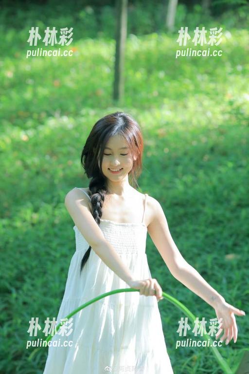 MiStar魅妍社 - 体操服下的秘密：黄乐然崭新私拍美图令人惊叹！.txt
