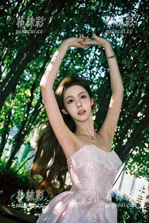 MiiTao蜜桃社-桃乃香Tina MiiTao蜜桃社 - 桃乃香Tina的私房美图,以纯白为canvas,绘出动人心弦的故事.txt