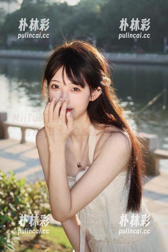 MiiTao蜜桃社 - 梦乃Mandy天台视觉合集：艺术与自然的完美交融.txt