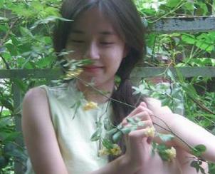 MiiTao蜜桃社 – 琉璃lily少女写真集，下载完后，请你对照镜子认真审视自己！.txt