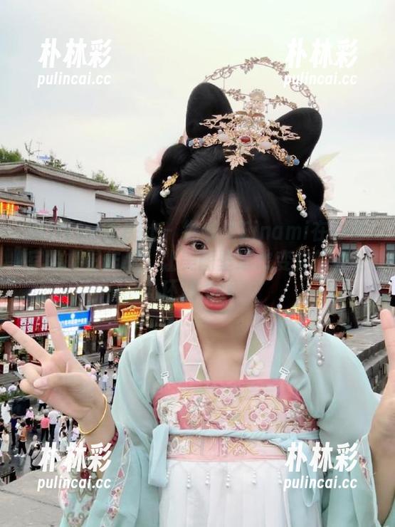 MiiTao蜜桃社 - 缇娜美Tinami在办公室的摄影作品：让美图壁纸改变你的办公环境.txt