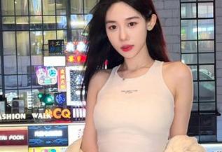 MiiTao蜜桃社 – 陌子Mandy办公室的写真大片，图片里藏着多少不为人知的工作秘密？.txt