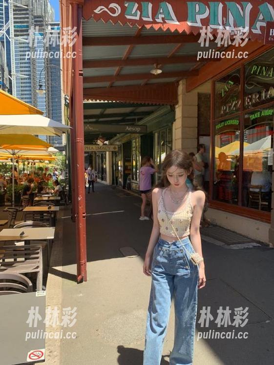 MiiTao蜜桃社 - 免费的视觉盛宴！顾乔楠带来的双人写真图册，绝对让你眼前一亮，快来下载.txt