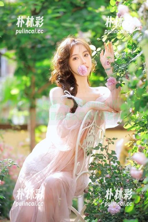 MyGirl美媛馆 - 薛琪琪sandy校服写真：校园青春的精彩图库资源集.txt