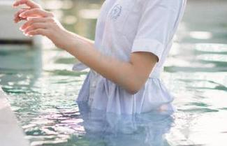 万圣节惊奇之旅：MyuA(뮤아)独家图包与精彩写真合集，等你来探索！.txt