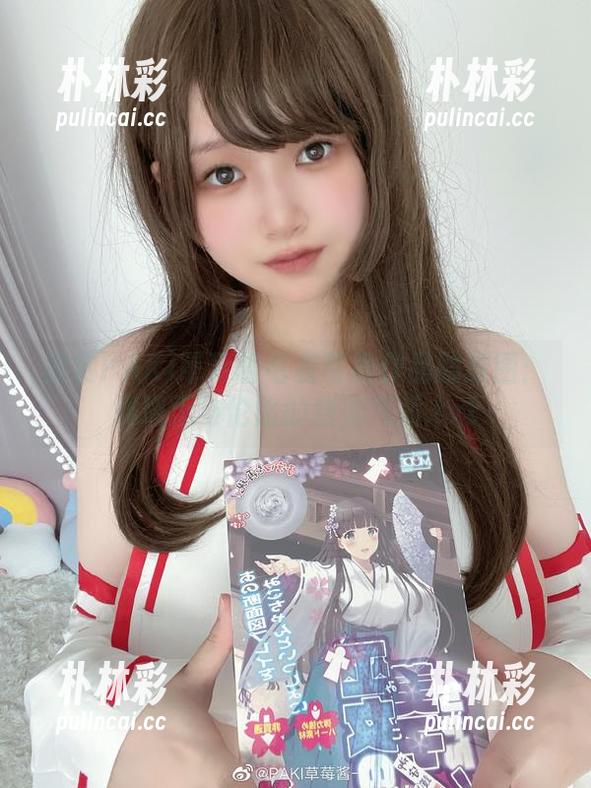 欣赏PAKI草莓酱毛衣写真作品的原图：展现无与伦比的甜美气质.txt