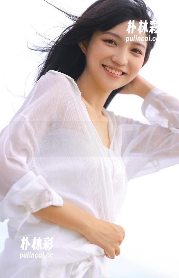 SiHua思话 - 不容错过的嘉欣吊带美图，您只需轻松下载，心动即刻来袭！.txt