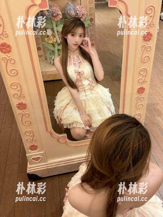 UGirls尤果网 - 最新乔依琳姐姐写真美图，捕捉那抹独特魅力的瞬间吧.txt