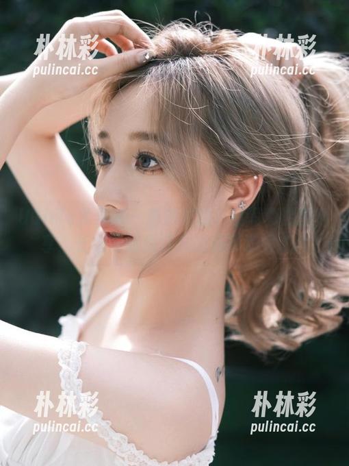 UGirls尤果网 - 唐溪若的私房写真原图分享：长腿与时尚碰撞的精彩瞬间.txt