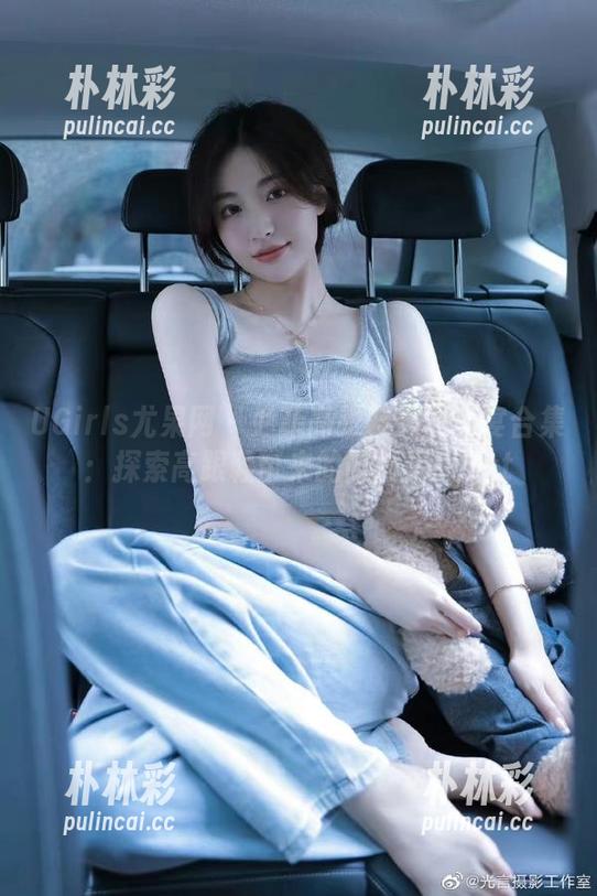 UGirls尤果网 - 尹菲高跟鞋美图盛宴合集：探索高跟鞋带来的时尚灵感.txt