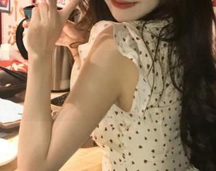 UGirls尤果网 – 高清写真之旅：王瑞儿与双人趣味时刻.txt