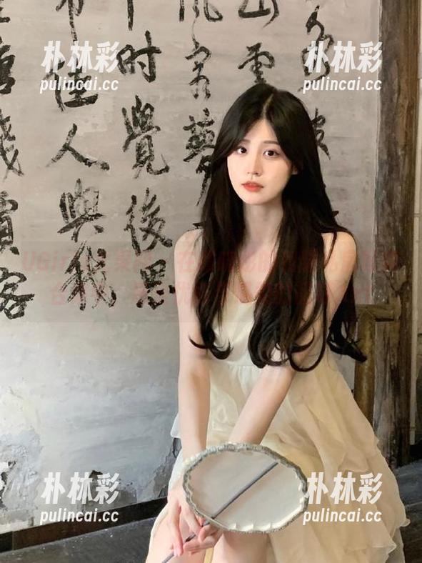 UGirls尤果网 - 在谭晓彤的和服私房写真合集中，感受优雅与温柔的品味.txt