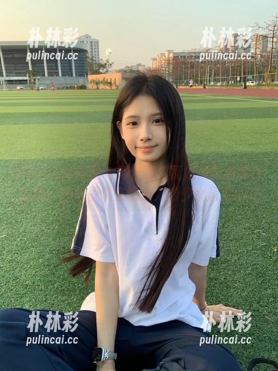UGirls尤果网 - 阿依努尔瓦娅最新清纯作品集：倾心呈现充满活力的少女风采.txt