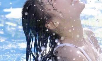 XINGYAN星颜社 – 潘思沁泳池写真精选，尽情记录水中美丽的瞬间.txt