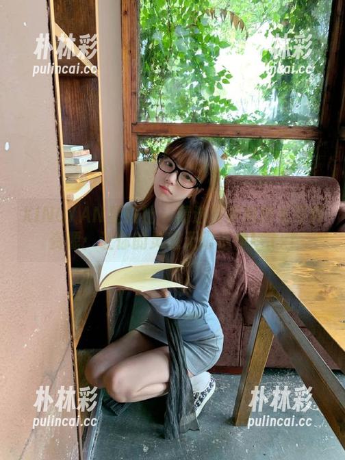 XINGYAN星颜社 - 精选黄寒娜皮衣写真资源：让你的灵感无限延伸！.txt