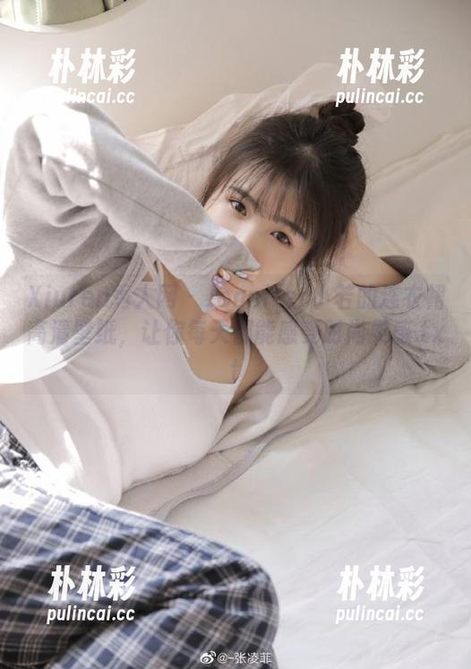 Xiuren秀人网 - Jennifer小若的连衣裙高清壁纸，让你每天都能感受时尚灵感.txt