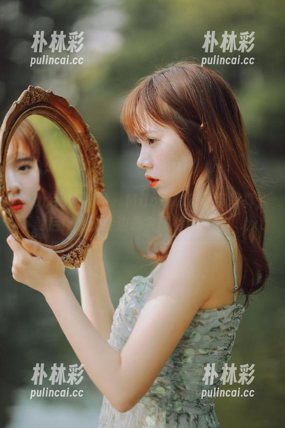 Xiuren秀人网 - Mila嘟嘟的吊带写真，下载后你就是身边最会撩的那个她！.txt