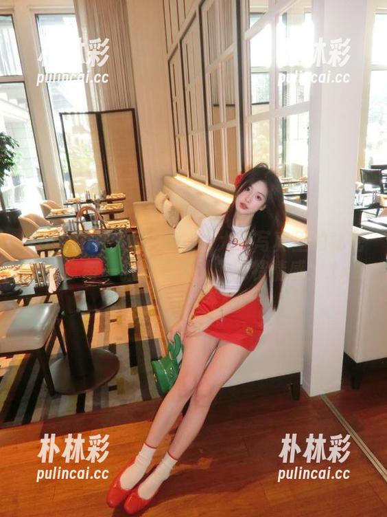 Xiuren秀人网 - Milk大萌写真里的秘密美图：每一张都藏着她的独特情感！.txt