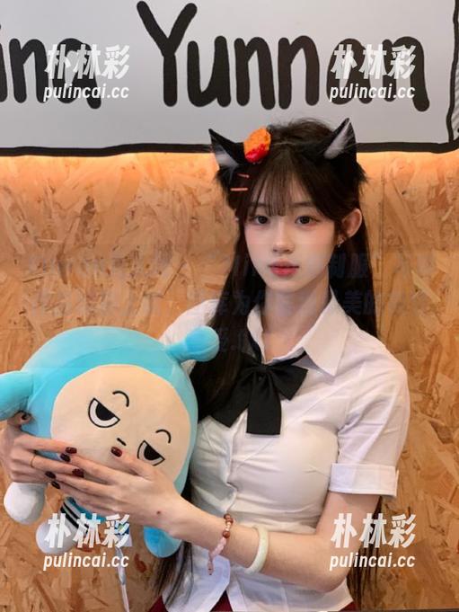 Xiuren秀人网 - “Mina米娜制服”写真作品精彩上线，图库为你呈现最美的视觉享受.txt