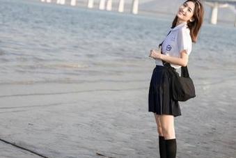 Xiuren秀人网 – 拥抱丹妮Danny的温柔瞬间，分享她的写真之旅与感人故事.txt