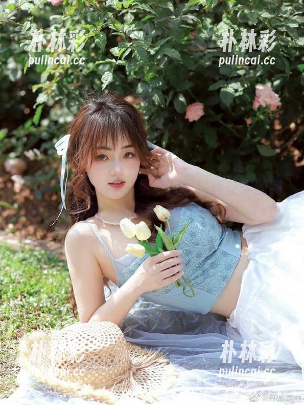 Xiuren秀人网 - 免费获取！唐安琪的制服写真图册，陪你度过美好时光！.txt
