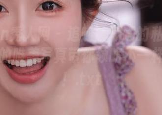 Xiuren秀人网 – 追随唐翩翩的私房图包，姐姐的唯美写真带你领略不一样的风情！.txt