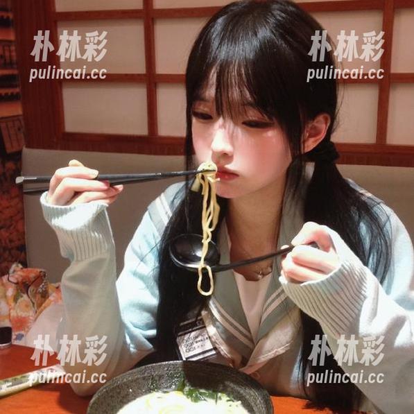 Xiuren秀人网 - 妹妹写真图包大揭秘！夏诗诗Sally最新作品带你领略独特魅力！.txt