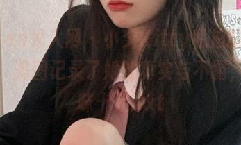 Xiuren秀人网 – 小夕Kitty私拍的“肉丝”，美图记录了她的真实与不羁，女人味十足.txt