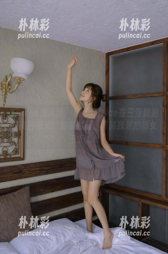Xiuren秀人网 - 张思允Nice在三亚旅拍，美图曝光！自嘲时刻：假装我是拍摄女王。.txt