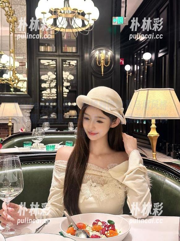 Xiuren秀人网 - 抖娘利世的双马尾风格写真精选合集，记录每一个活泼动人的瞬间.txt