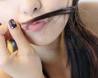 Xiuren秀人网 – 探索方子萱的镂空魅力，免费下载独家写真资源！.txt