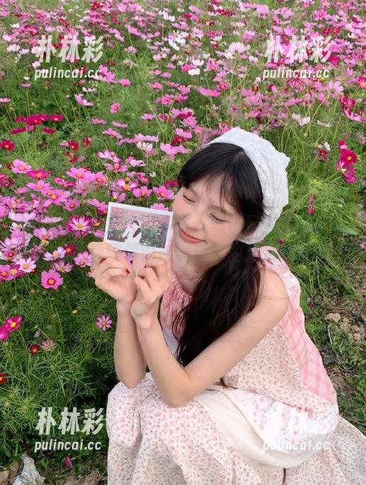 Xiuren秀人网 - 李夫人黑色风格的独家免费图册，带你领略视觉艺术的无限可能.txt