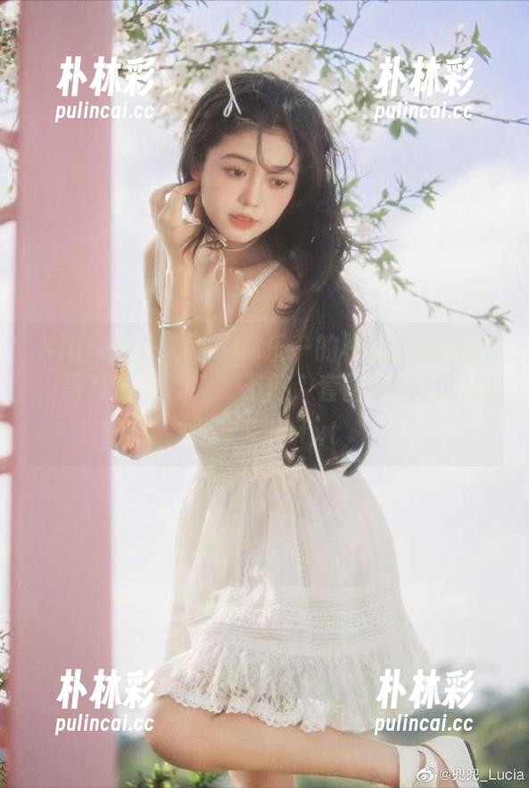 Xiuren秀人网 - 林乐一的校园搞笑传奇，写真合集“笑”不停，套图内容从未如此欢乐！.txt