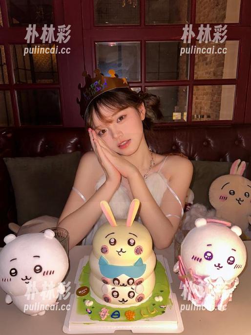 Xiuren秀人网 - 徜徉在汐汐baby的万圣节图包精选中，感受节日氛围与艺术气息的交融.txt
