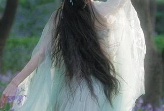 Xiuren秀人网 – 汐汐爱吃草莓泳装私房美图，透视她的时尚与个性魅力.txt