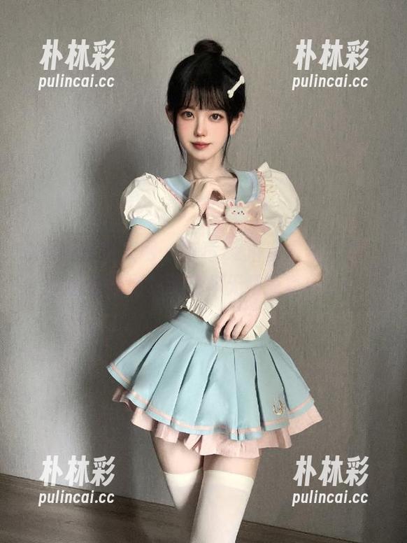 Xiuren秀人网 - 草莓zz浴室最新写真，超值福利图包带给你无限惊喜！.txt