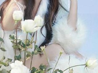 Xiuren秀人网 – 许诺Sabrina的白丝写真美图，完美壁纸伴你享受宁静与美的瞬间.txt