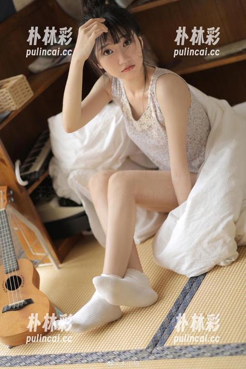 Xiuren秀人网 - 黑色韵味的金允珍呐，无圣光写真图片令人心动不已.txt
