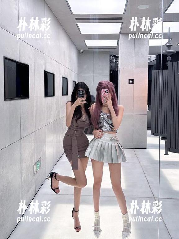 YouMi尤蜜荟 - 快来围观！Cris_卓娅祺学妹的私房原图，让你欲罢不能的校园风情.txt